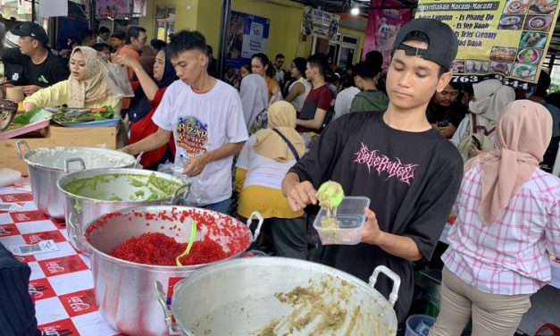Istana Bubur Jadi Takjil Paling Laris Di Bazar Benhil