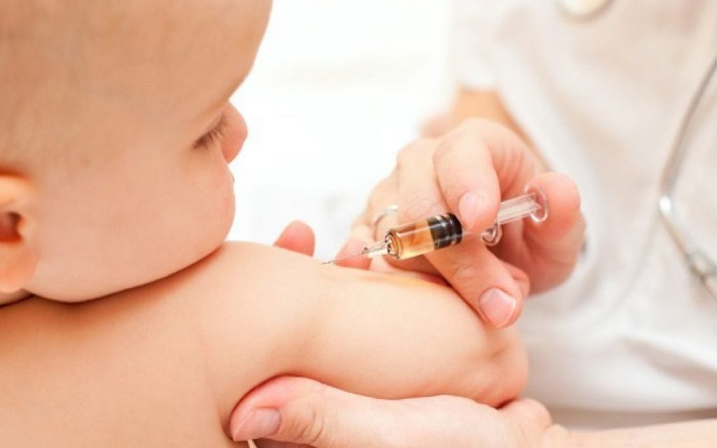 Peran Vaksin Dalam Mencegah Penyakit Berbahaya Pada Bayi