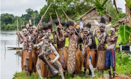 Perubahan Sosial Dan Tantangan Modern Bagi Suku Papua