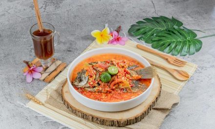 Sambal Pecak: Sensasi Pedas Segar Khas Nusantara
