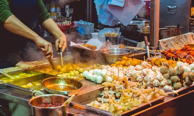 Ragam Kuliner Malam Indonesia Yang Selalu Ramai Pembeli