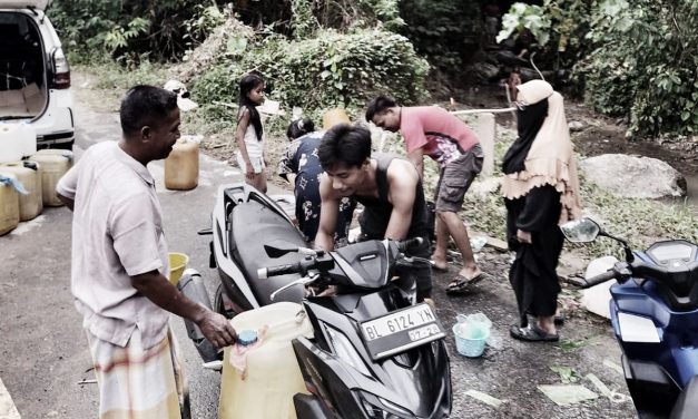 Warga Mulai Panik Akibat Krisis Air Bersih Di Beberapa Wilayah