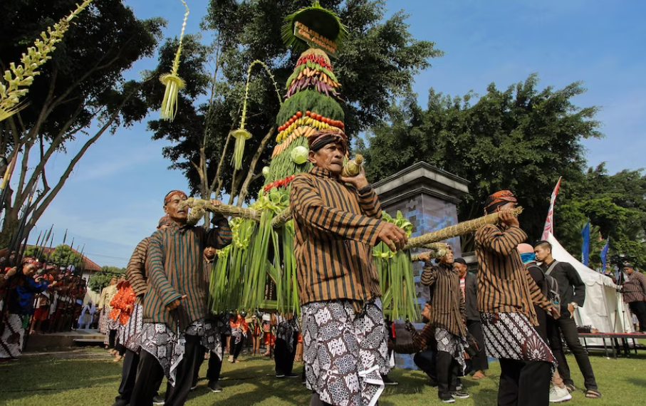 Tradisi Budaya Nusantara Yang Tetap Bertahan Di Era Digital
