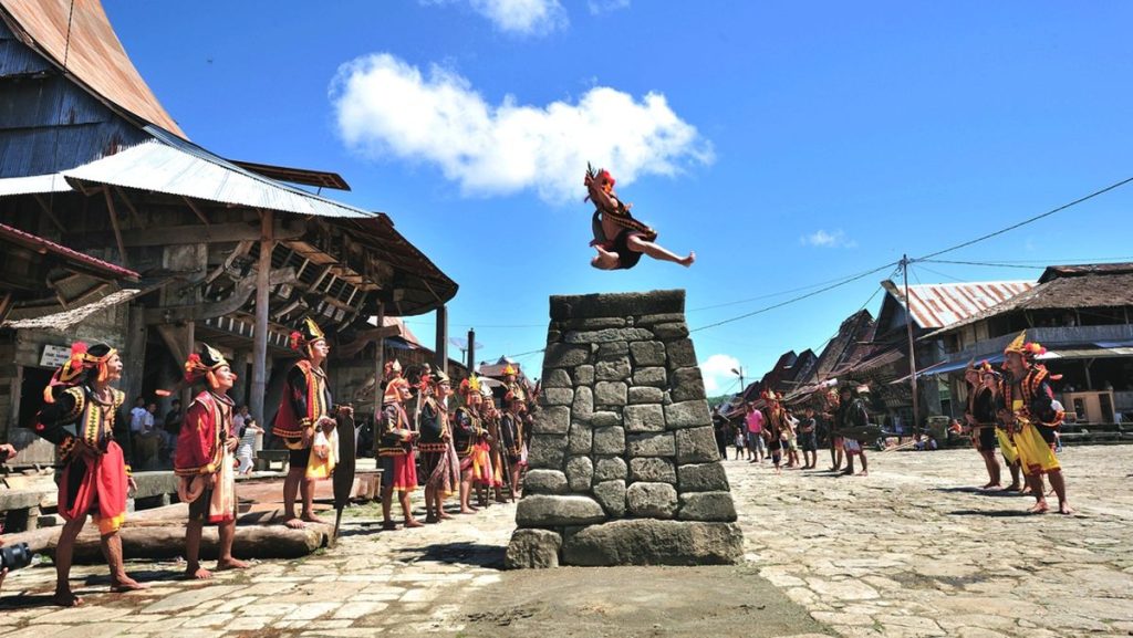 Tradisi Unik Berbagai Daerah Di Indonesia Yang Masih Bertahan