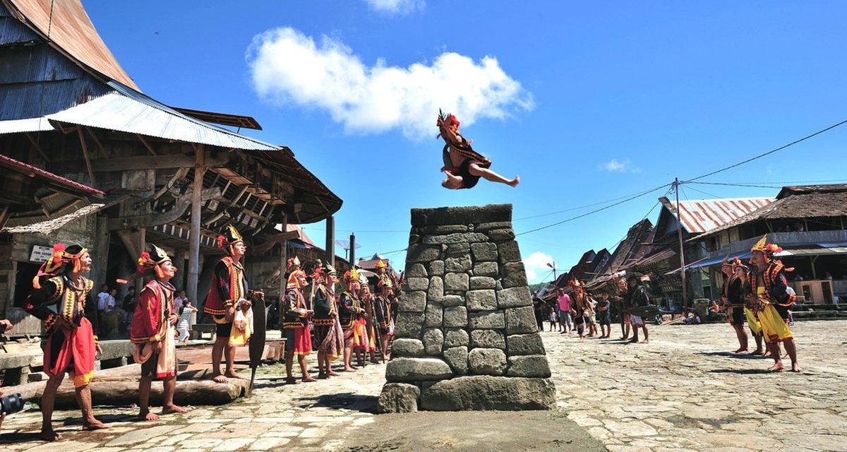 Tradisi Unik Berbagai Daerah Di Indonesia Yang Masih Bertahan