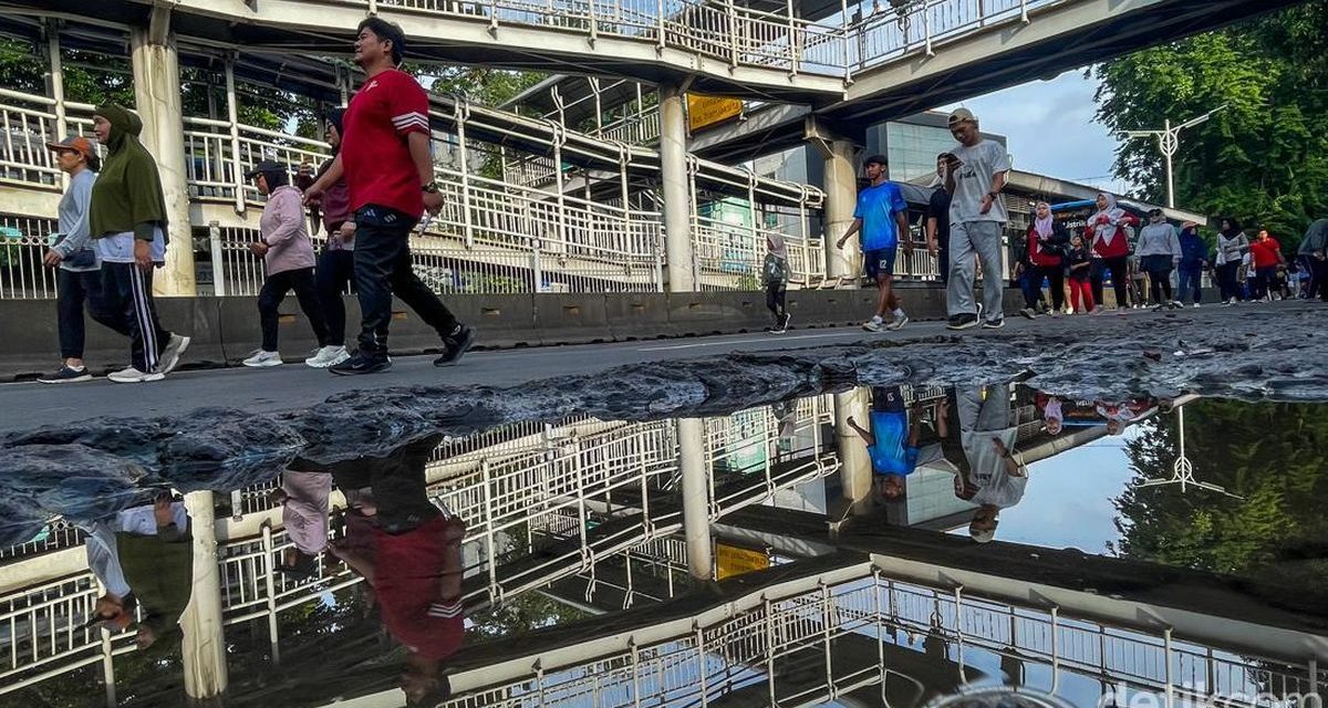 Aktivitas Sehat CFD Dan Suasana Akhir Pekan Di Tengah Kota