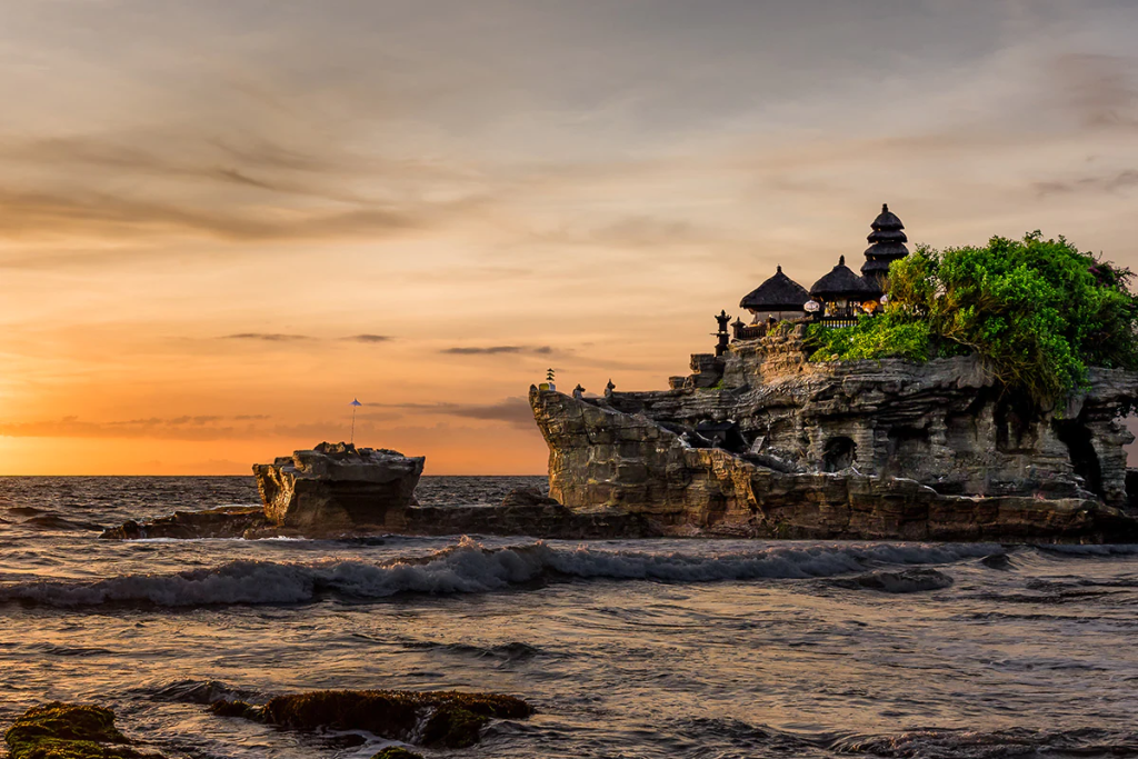 Keajaiban Pantai Bali: Tempat Surfing Dan Sunset Terbaik Di Dunia