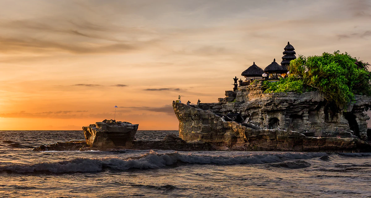 Keajaiban Pantai Bali: Tempat Surfing Dan Sunset Terbaik Di Dunia