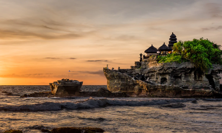 Keajaiban Pantai Bali: Tempat Surfing Dan Sunset Terbaik Di Dunia