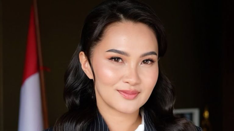 Sherly Tjoanda: Profil, Karier, Dan Kiprahnya Di Dunia Publik